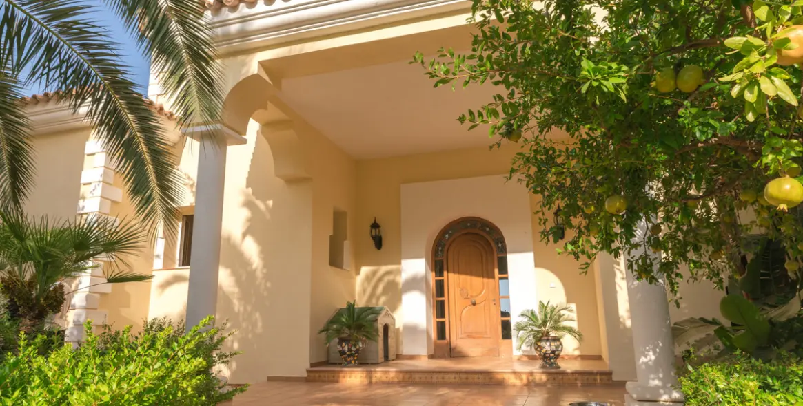 Venta de villa independiente en Estepona 3