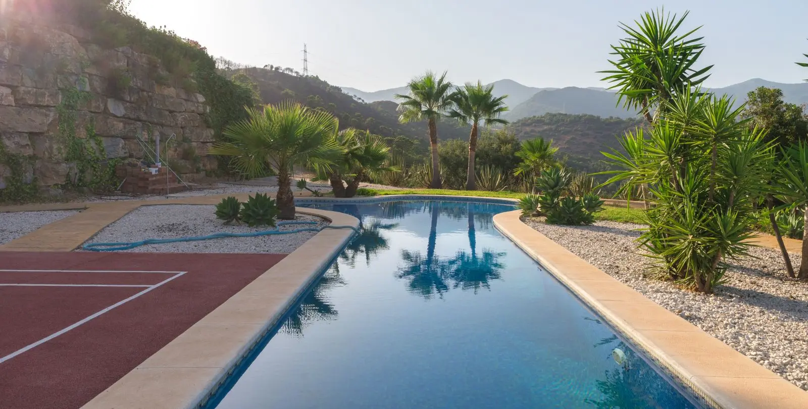 Sale of detached villa in Estepona 6