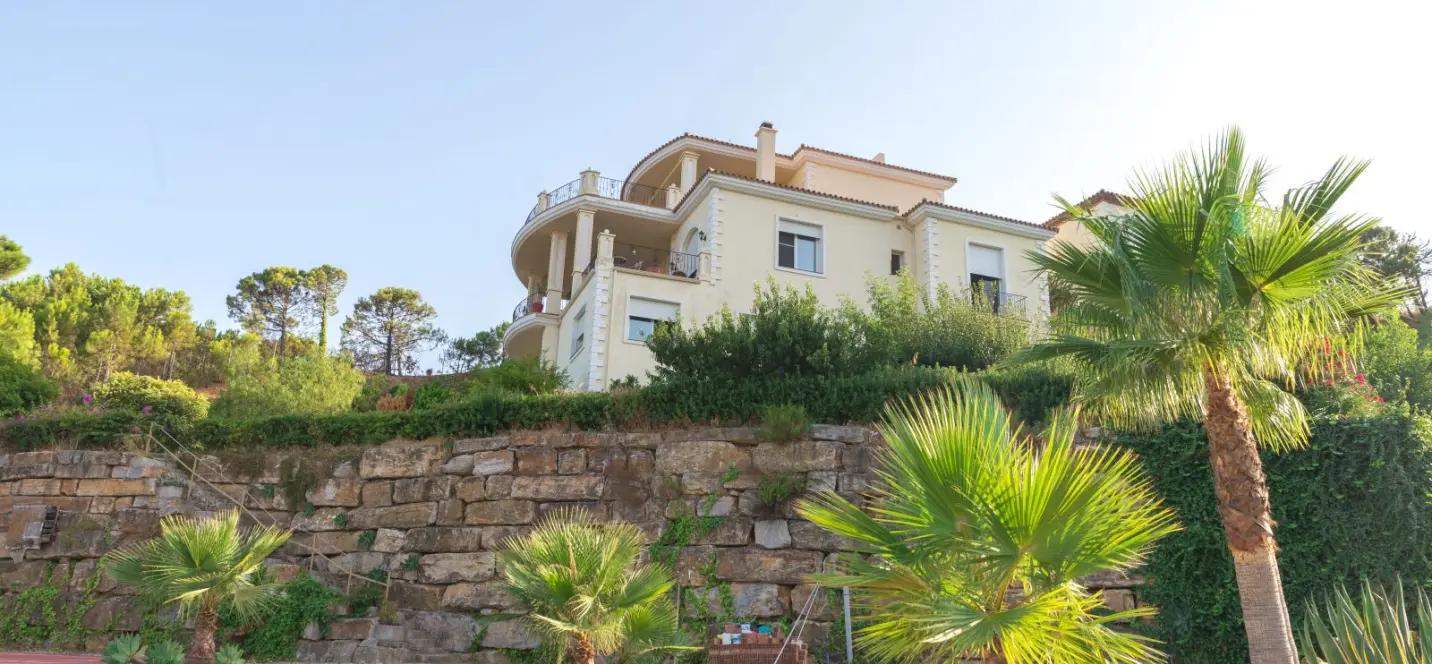 Venta de villa independiente en Estepona 1