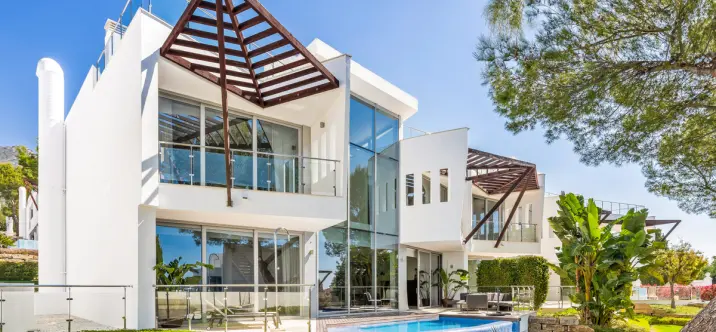 Таунхаус R4407997 0