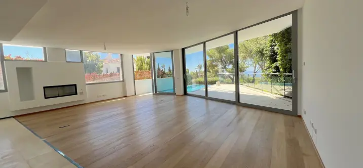 Таунхаус R4407997 1