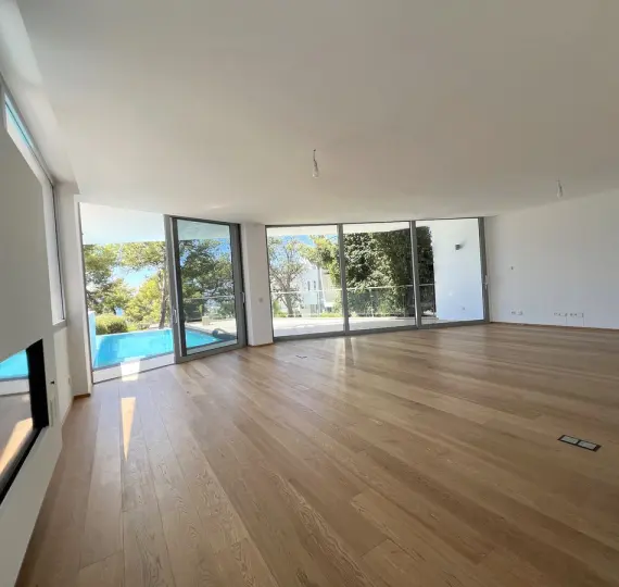 Таунхаус R4407997