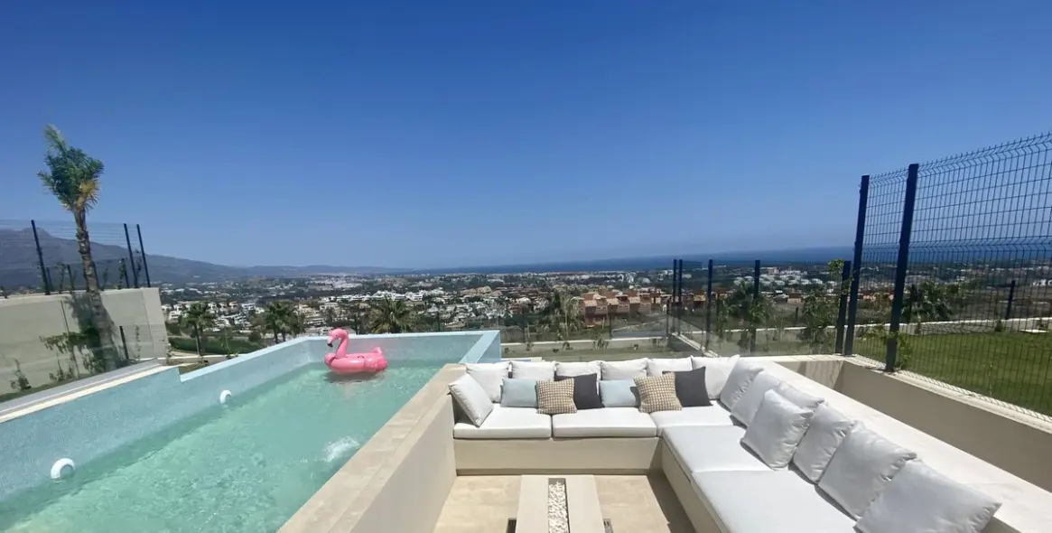 Продажа  отдельно стоящей виллы в Benahavís 2