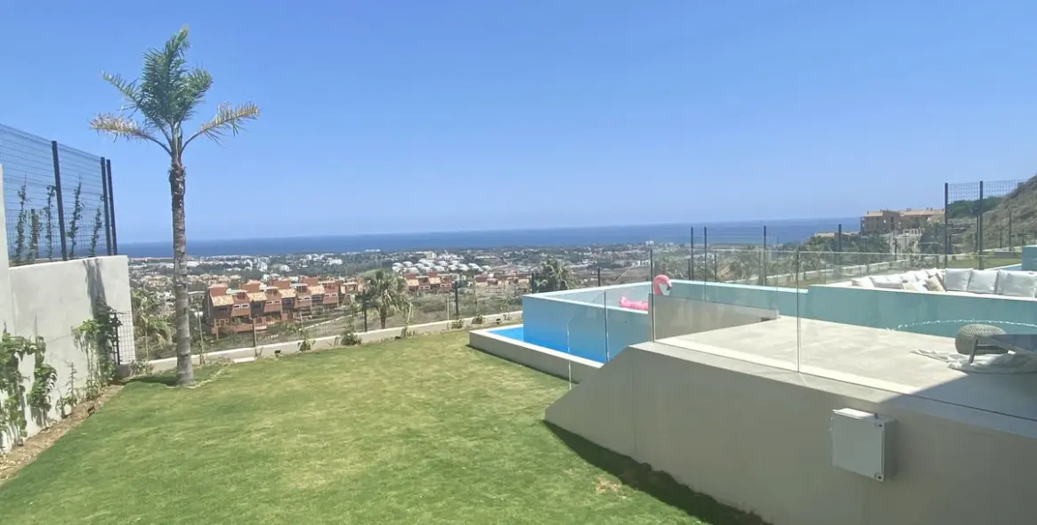 Продажа  отдельно стоящей виллы в Benahavís 4