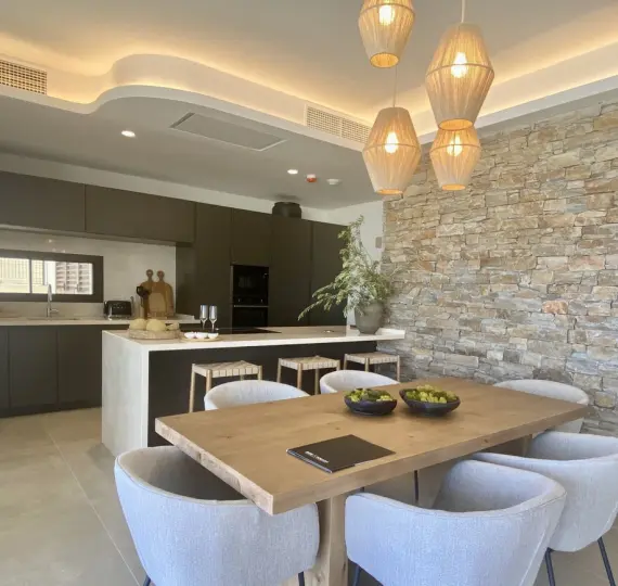 Sale of detached villa in Benahavís