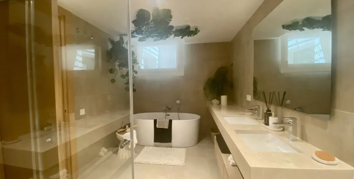 Продажа  отдельно стоящей виллы в Benahavís 13