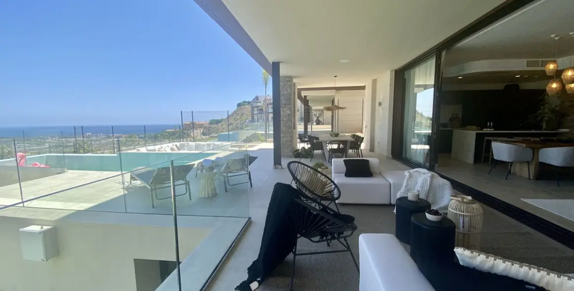 Продажа  отдельно стоящей виллы в Benahavís 27