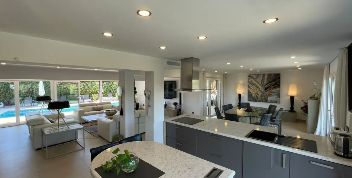 Long-term rent of detached villa in San Pedro de Alcántara 5