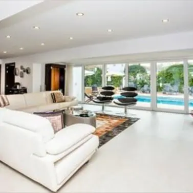 Долгосрочная аренда  отдельно стоящей виллы в San Pedro de Alcántara