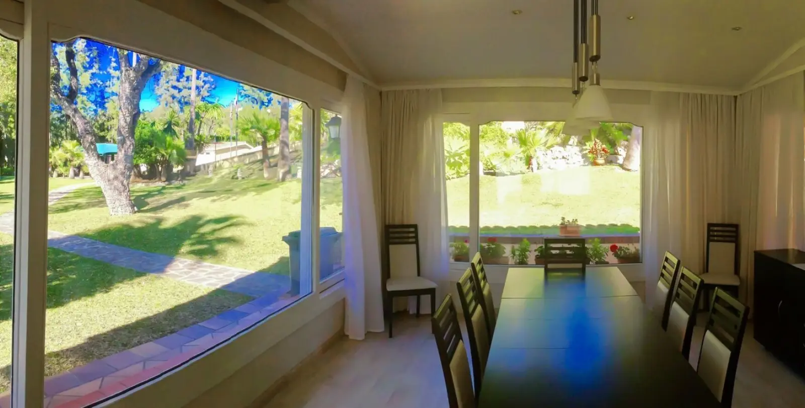 Продажа  отдельно стоящей виллы в Elviria 33