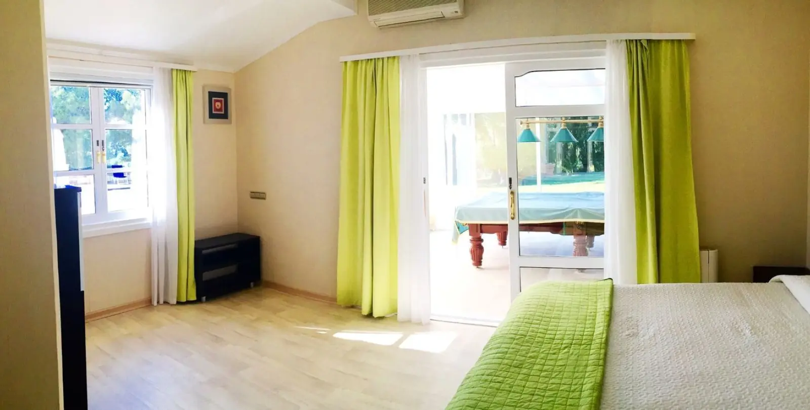 Продажа  отдельно стоящей виллы в Elviria 36