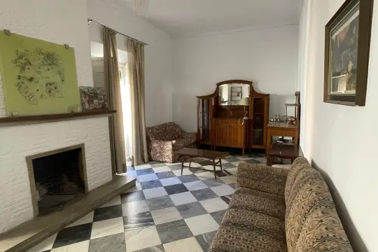 Image 4 thumb