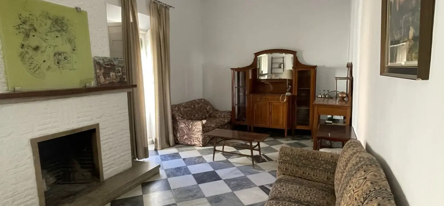 Sale of apartment complex in Málaga Centro 3