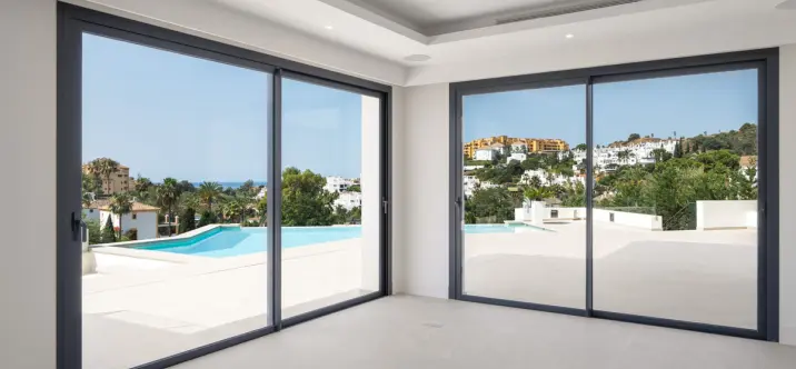 Venta de villa independiente en Estepona 2