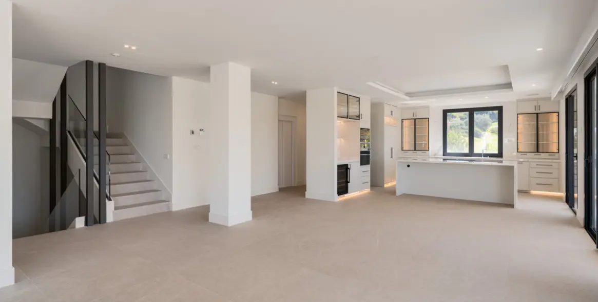 Venta de villa independiente en Estepona 4