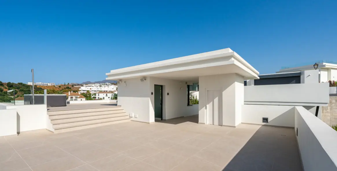 Venta de villa independiente en Estepona 22