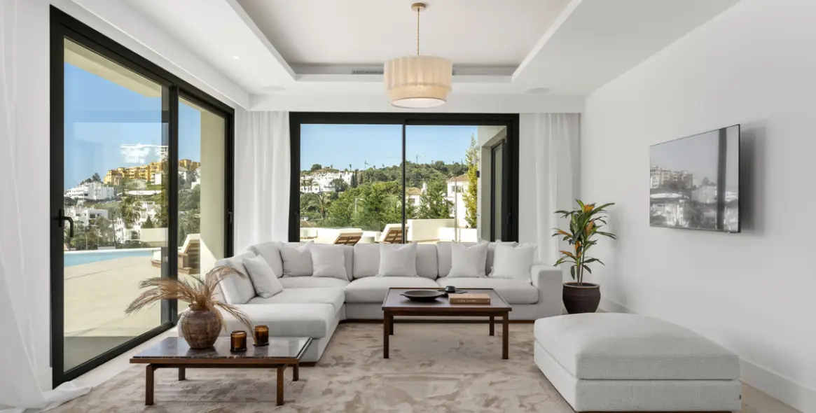 Venta de villa independiente en Estepona 3