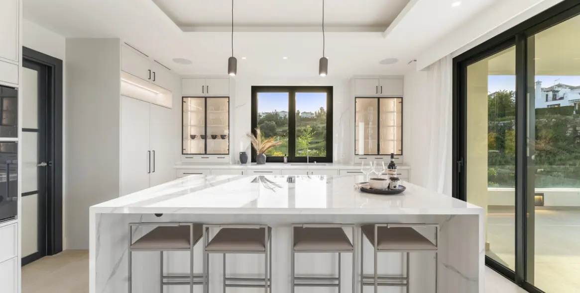 Venta de villa independiente en Estepona 8
