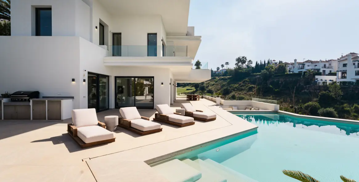 Venta de villa independiente en Estepona 20
