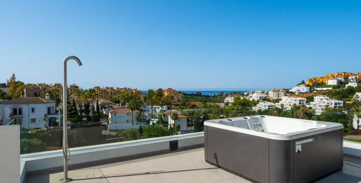 Venta de villa independiente en Estepona 27