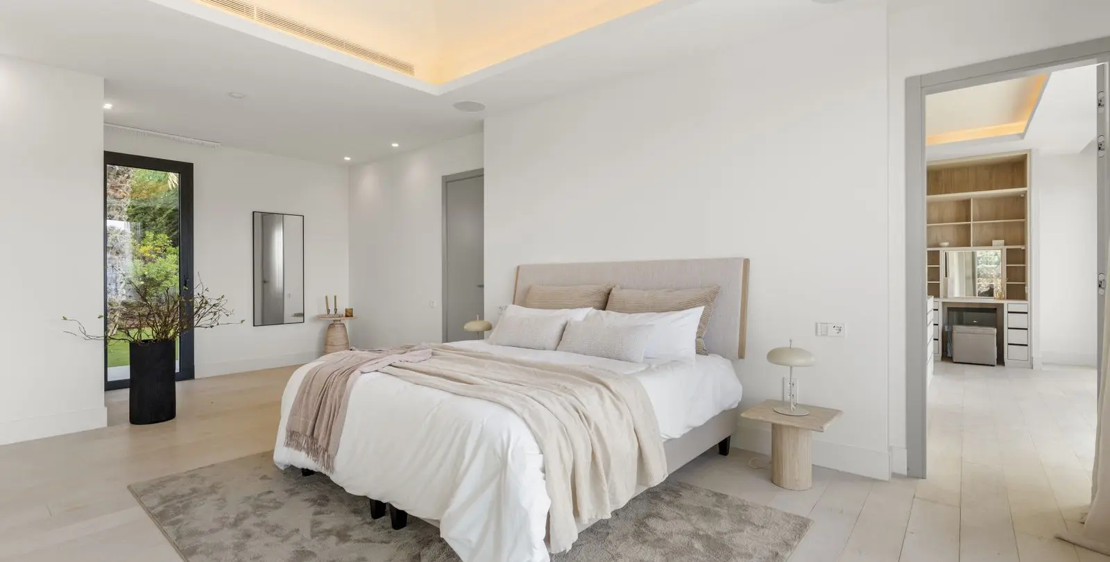 Venta de villa independiente en Estepona 15