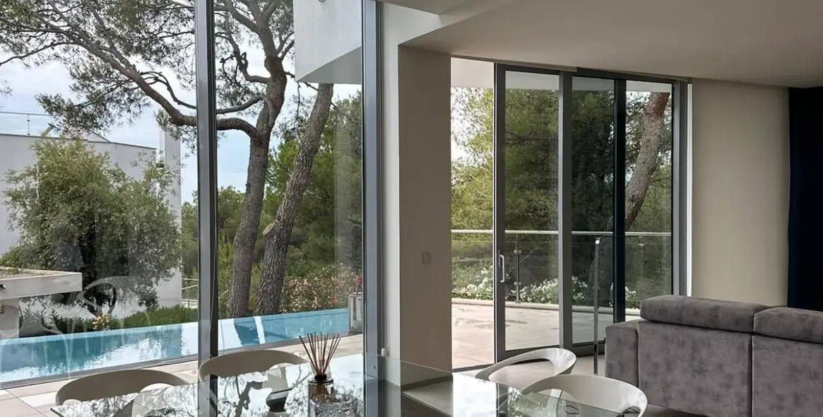 Продажа двухуровневых апартаментов в Marbella 9