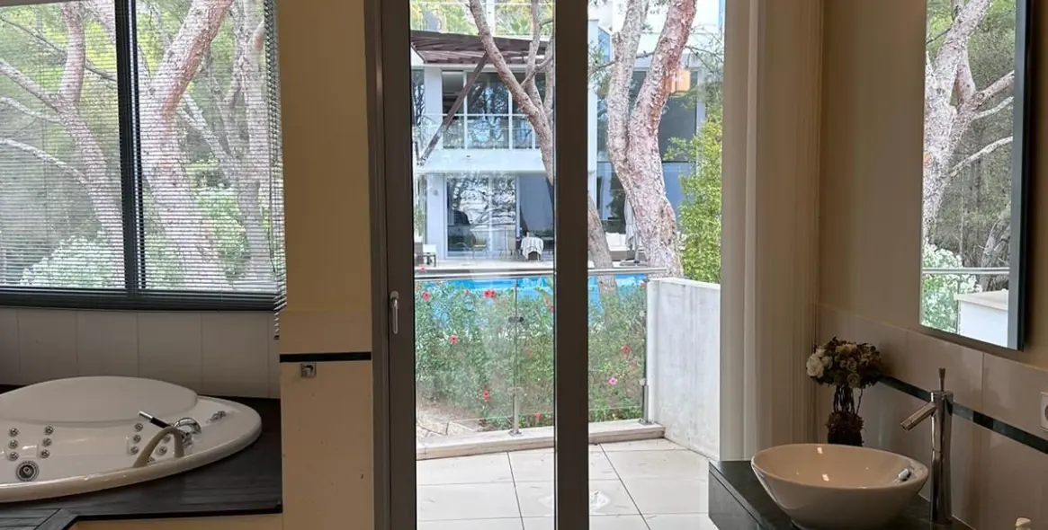 Долгосрочная аренда двухуровневых апартаментов в Marbella 26