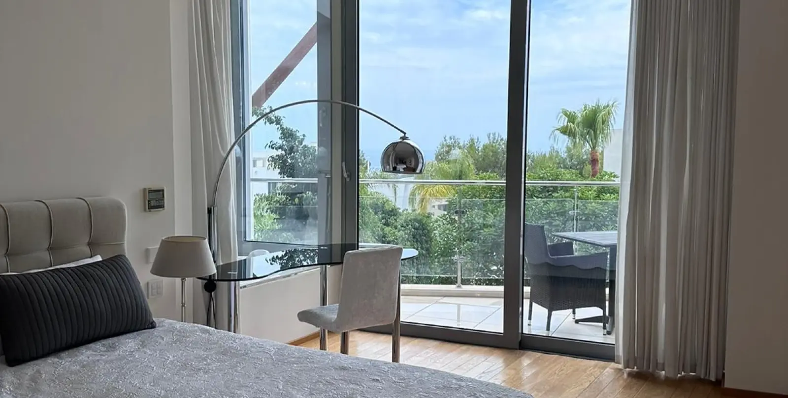Краткосрочная аренда двухуровневых апартаментов в Marbella 17
