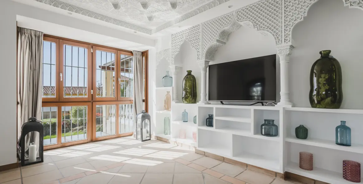 Продажа  отдельно стоящей виллы в Estepona 8