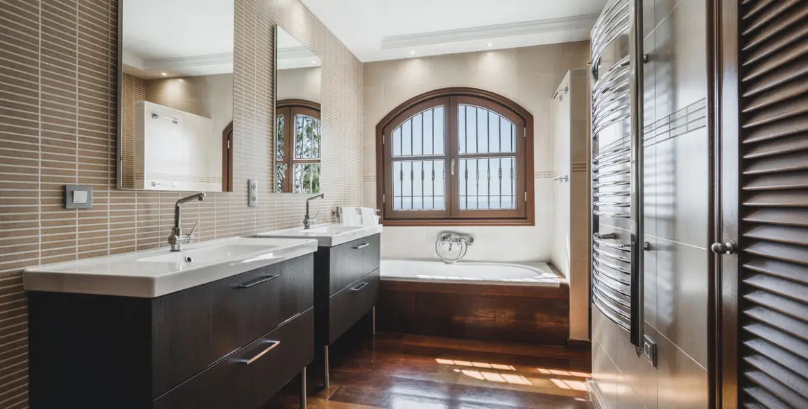 Продажа  отдельно стоящей виллы в Estepona 27