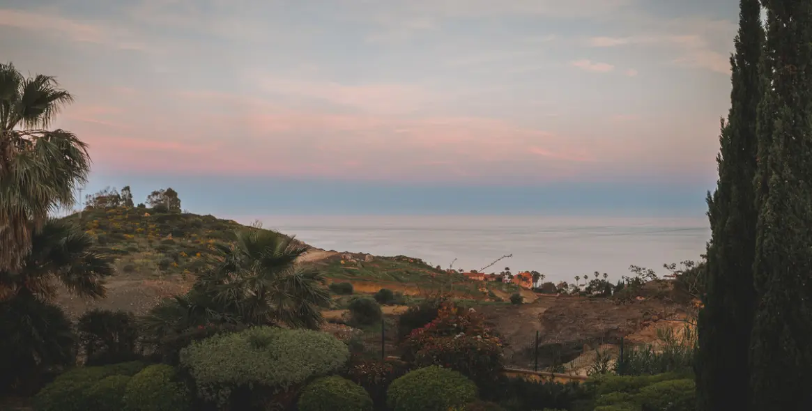 Продажа  отдельно стоящей виллы в Estepona 60