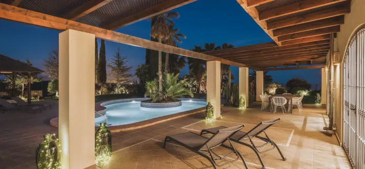 Venta de villa independiente en Estepona 3