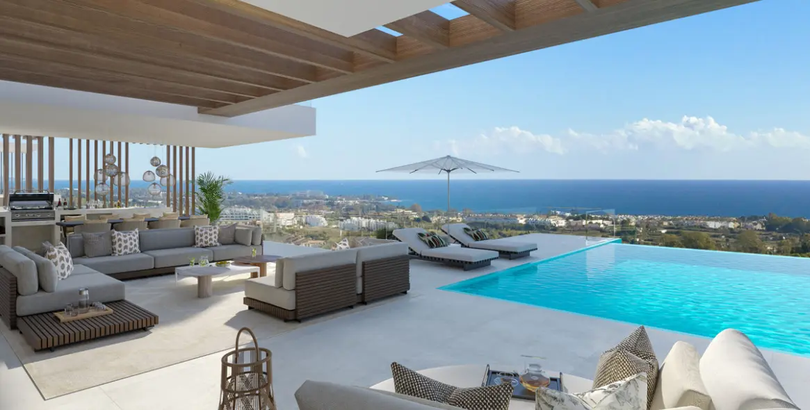 Sale of detached villa in Estepona 21
