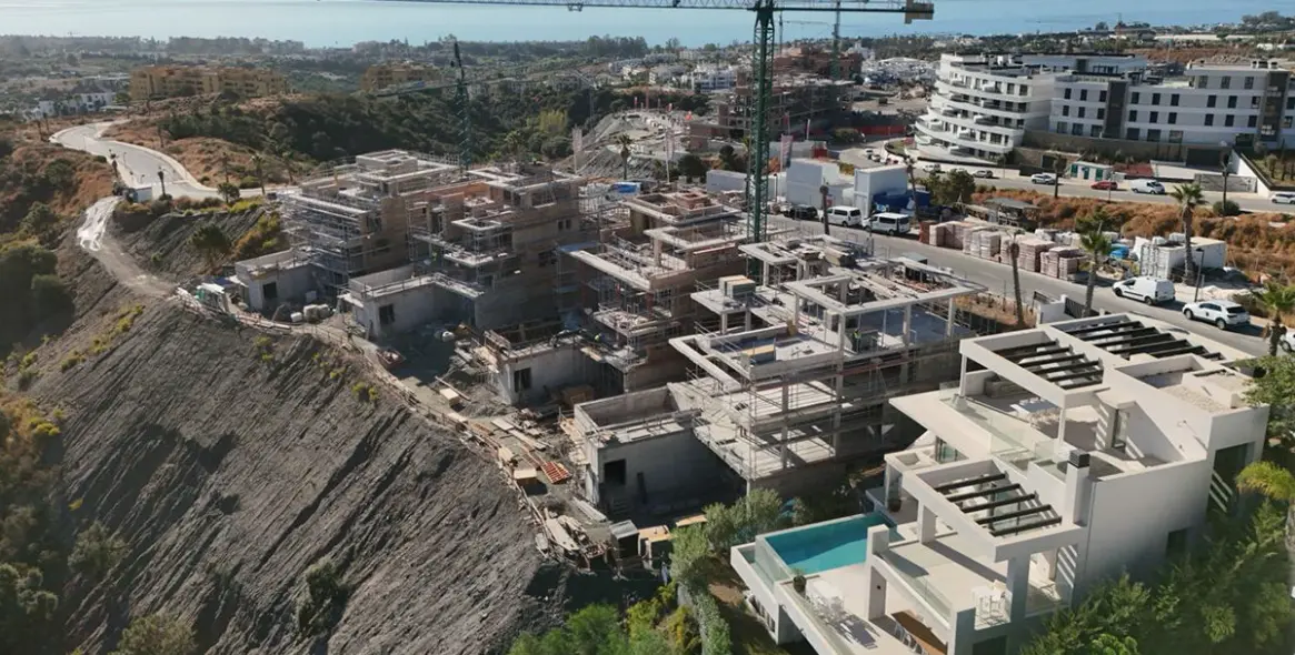 Sale of detached villa in Estepona 27