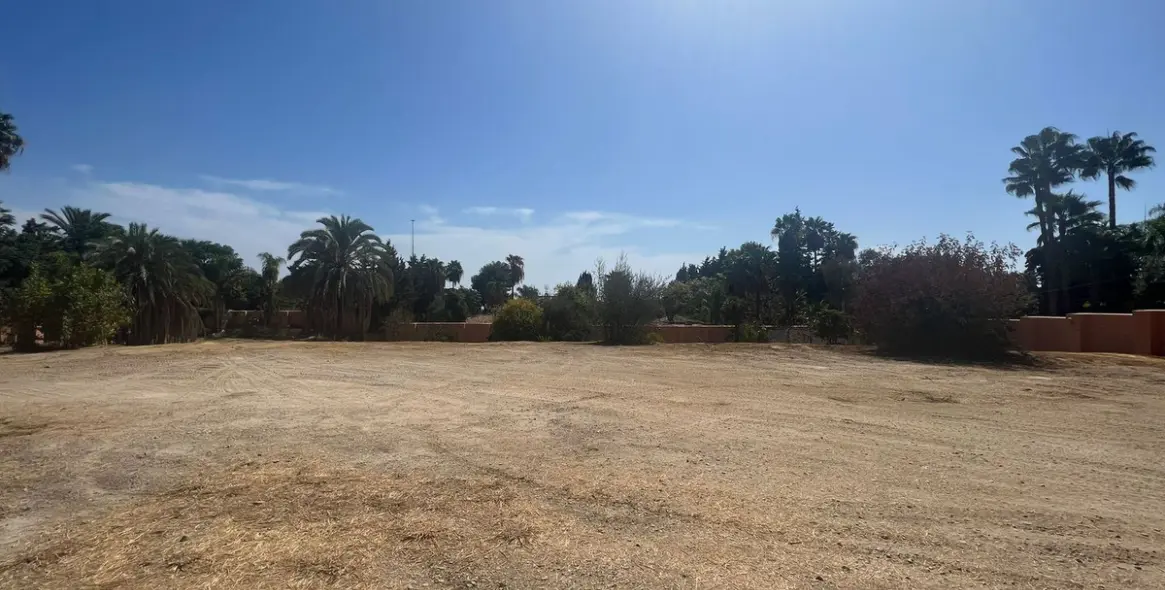 Venta de parcela residencial en Nagüeles 1