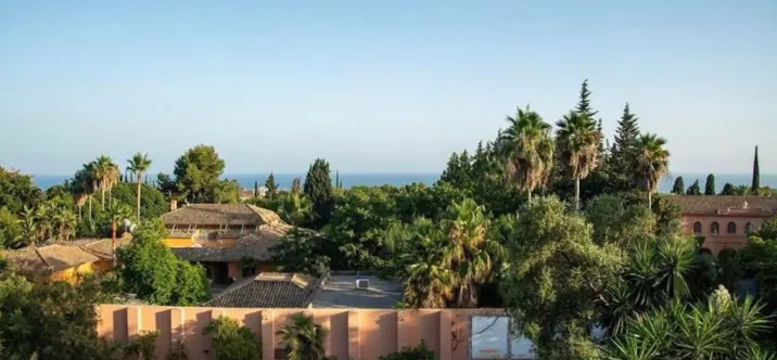 Venta de parcela residencial en Nagüeles 2
