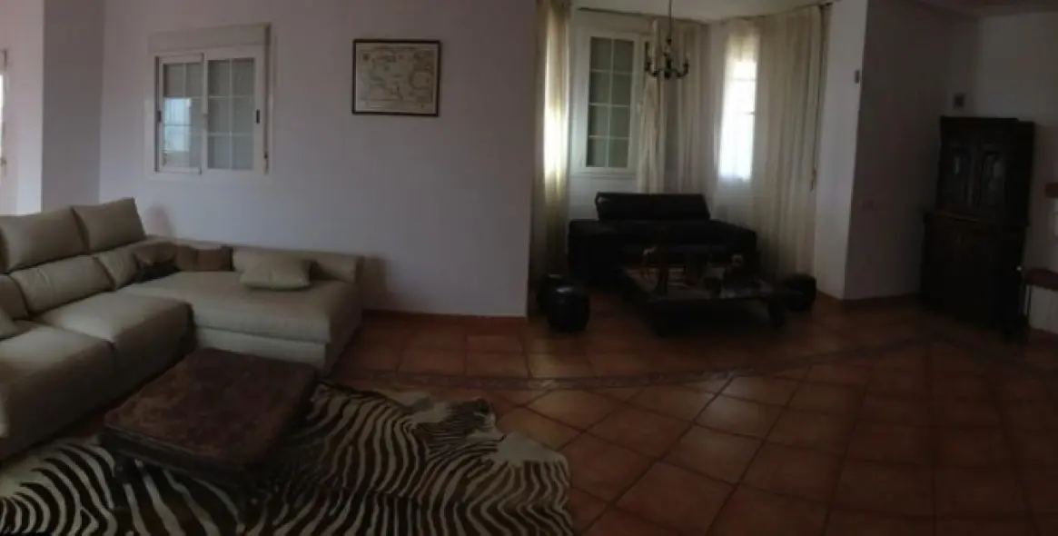 Продажа  отдельно стоящей виллы в New Golden Mile 1