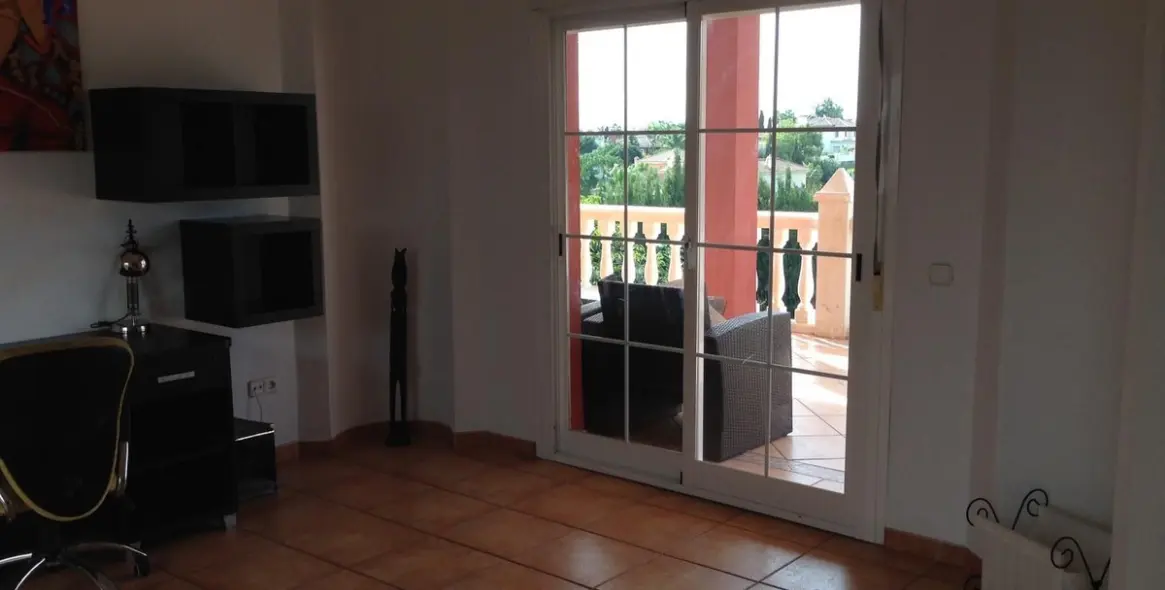 Продажа  отдельно стоящей виллы в New Golden Mile 3