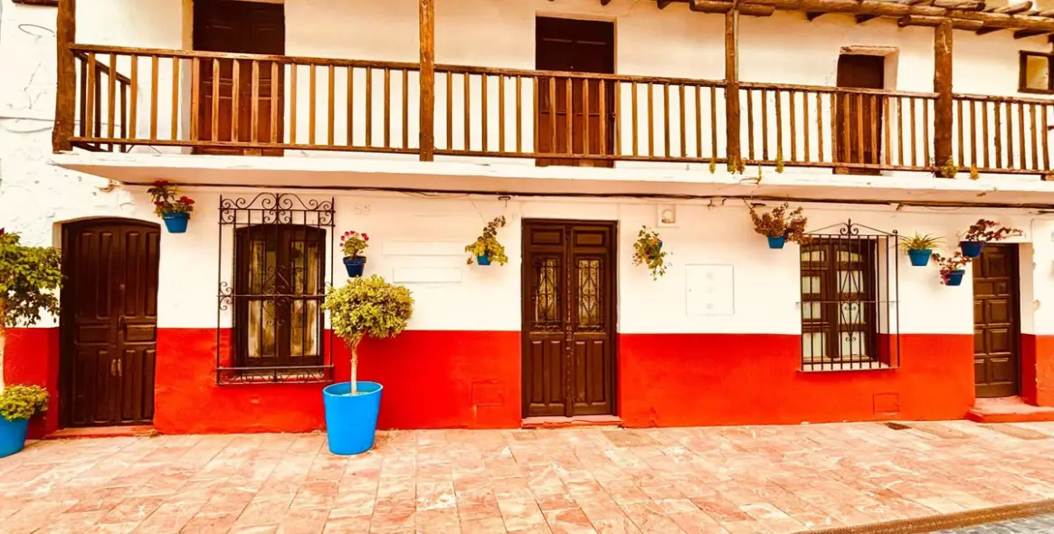 Sale of commercial plot in Estepona 1