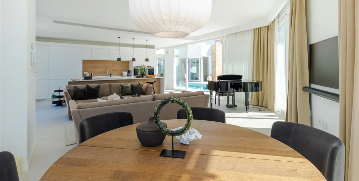 Продажа  отдельно стоящей виллы в Riviera del Sol 8