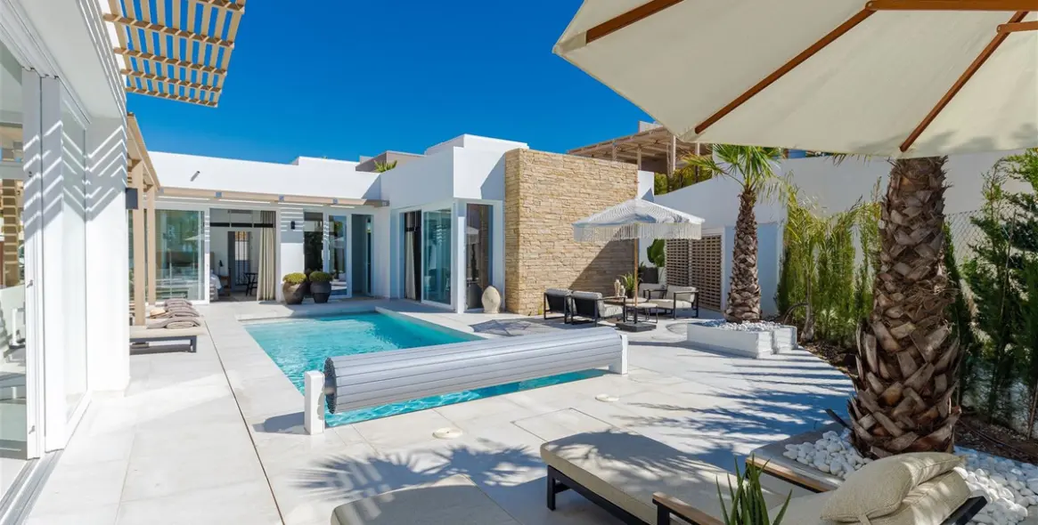 Продажа  отдельно стоящей виллы в Riviera del Sol 9