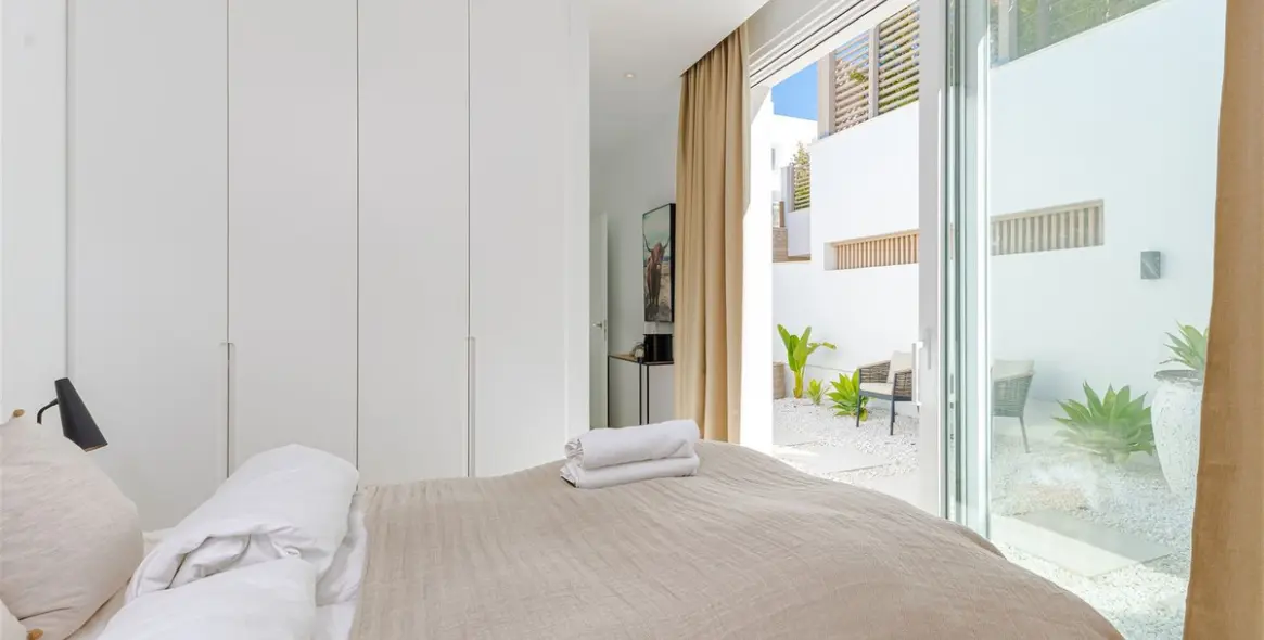 Sale of detached villa in Riviera del Sol 21