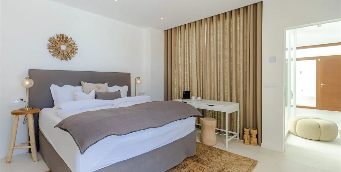 Sale of detached villa in Riviera del Sol 37