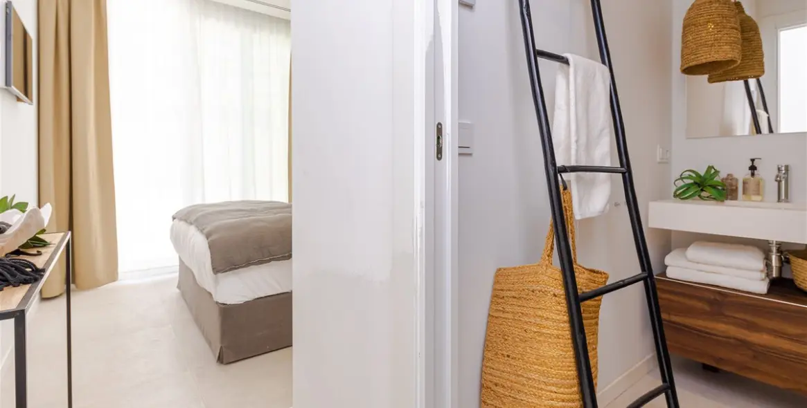 Sale of detached villa in Riviera del Sol 49