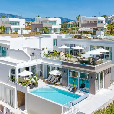 Venta de villa independiente en Riviera del Sol