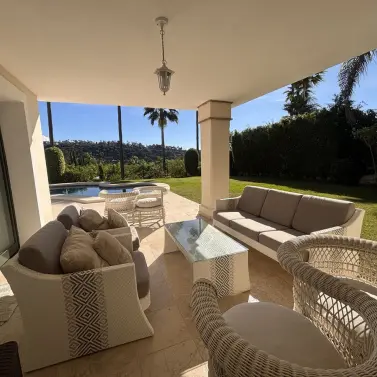 Продажа  отдельно стоящей виллы в Benahavís