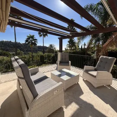 Продажа  отдельно стоящей виллы в Benahavís