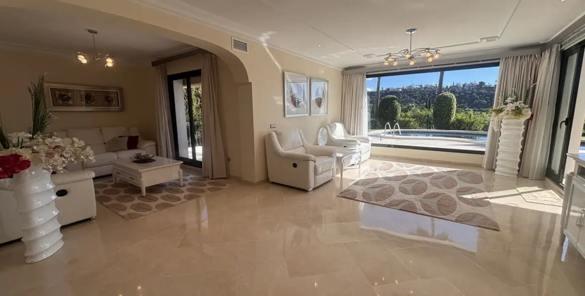 Продажа  отдельно стоящей виллы в Benahavís 8