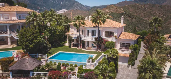 Sale of detached villa in Altos de los Monteros 1