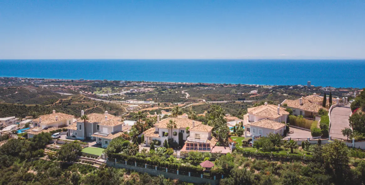 Sale of detached villa in Altos de los Monteros 8